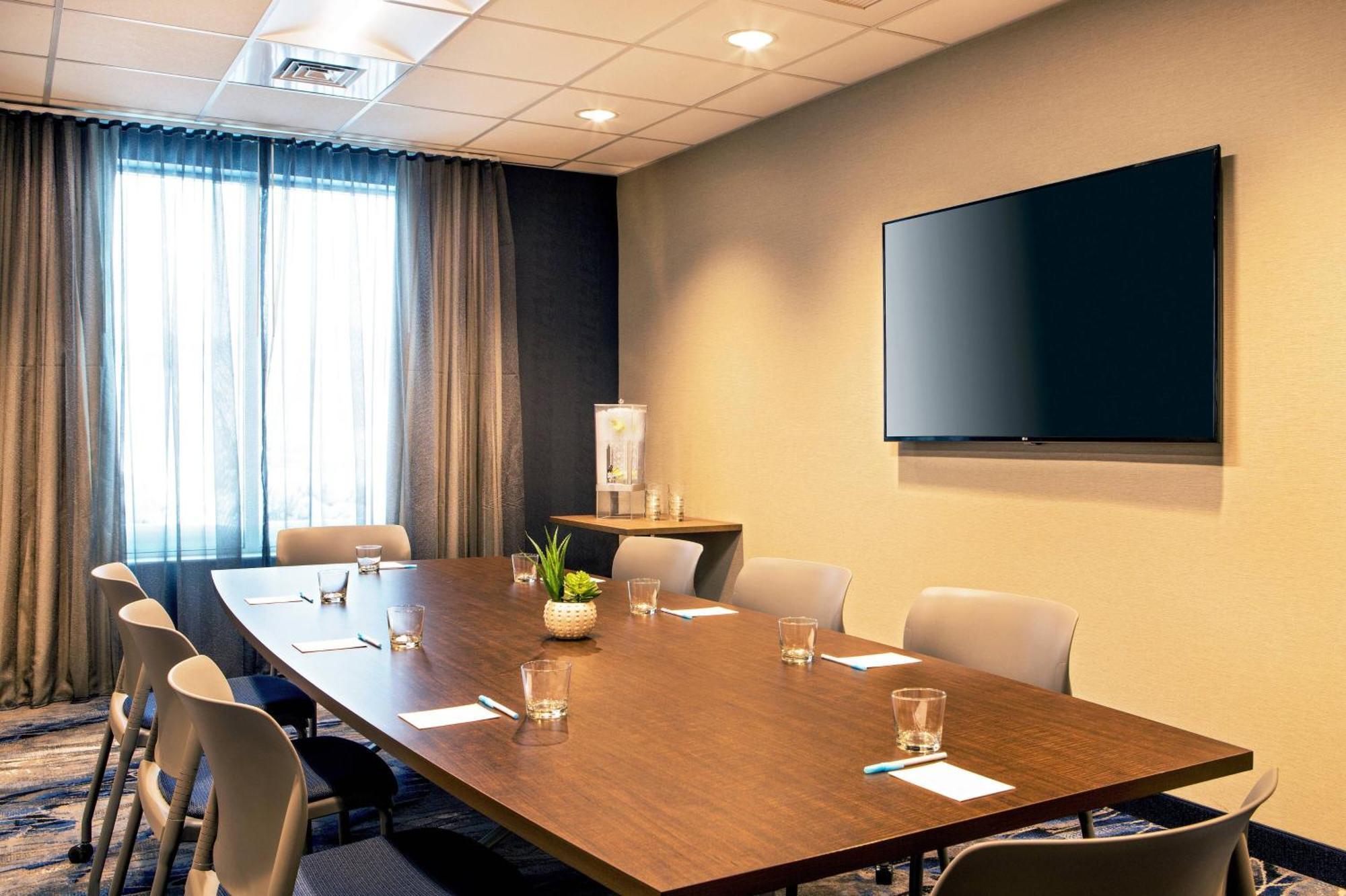 Fairfield Inn & Suites By Marriott Boston Walpole Экстерьер фото