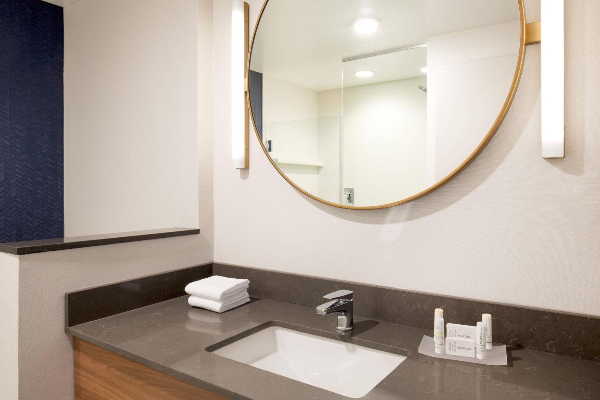 Fairfield Inn & Suites By Marriott Boston Walpole Экстерьер фото